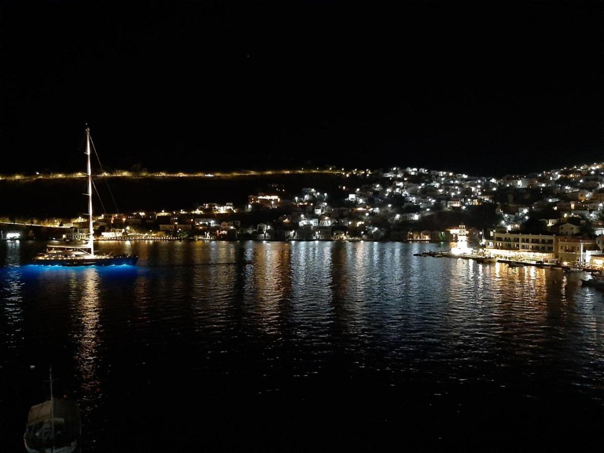 Kleanthi And Kostas Studios Symi Exteriör bild