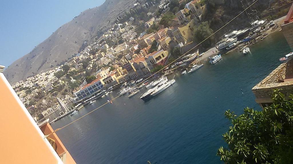 Kleanthi And Kostas Studios Symi Exteriör bild